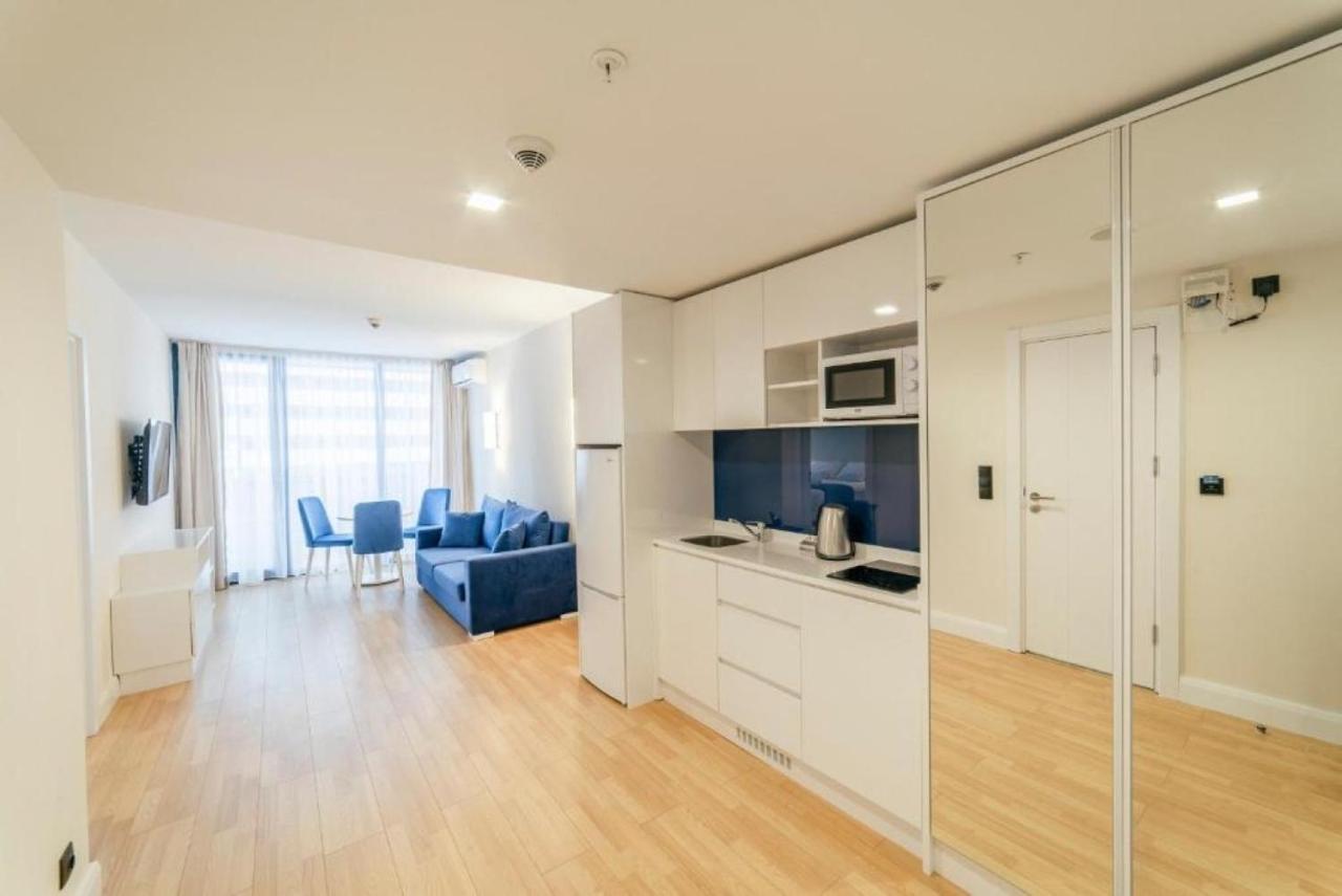 Orbi City Sea Side & Sea View Apartments Батуми Экстерьер фото