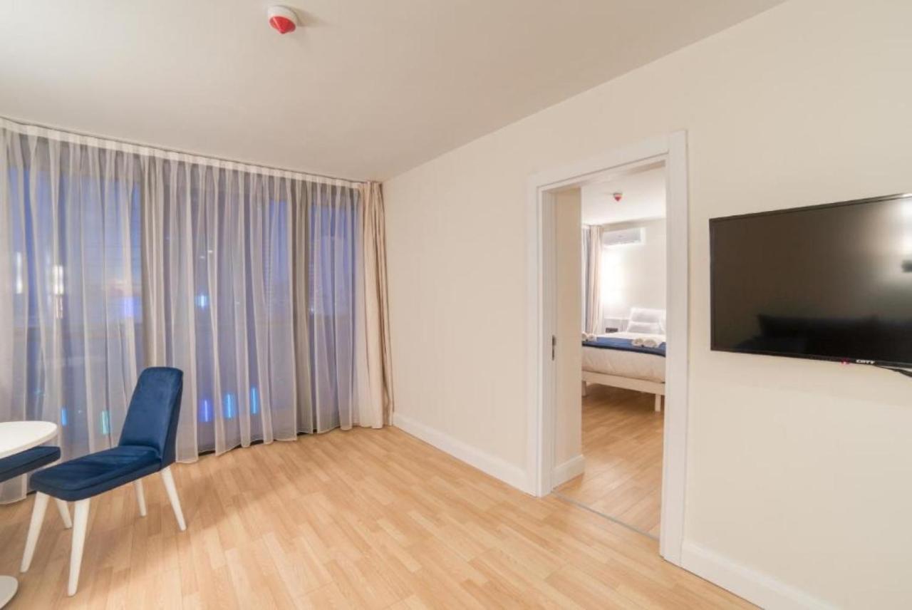 Orbi City Sea Side & Sea View Apartments Батуми Экстерьер фото