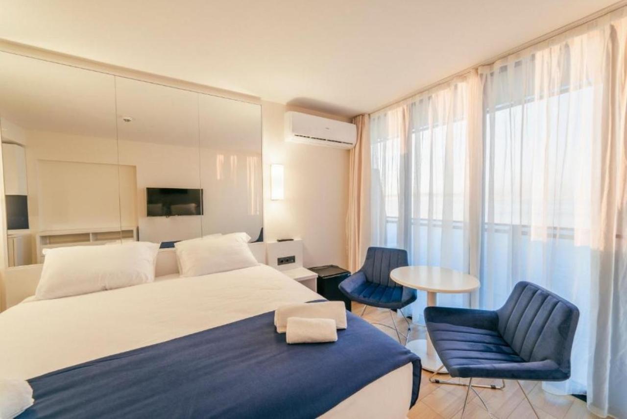 Orbi City Sea Side & Sea View Apartments Батуми Экстерьер фото