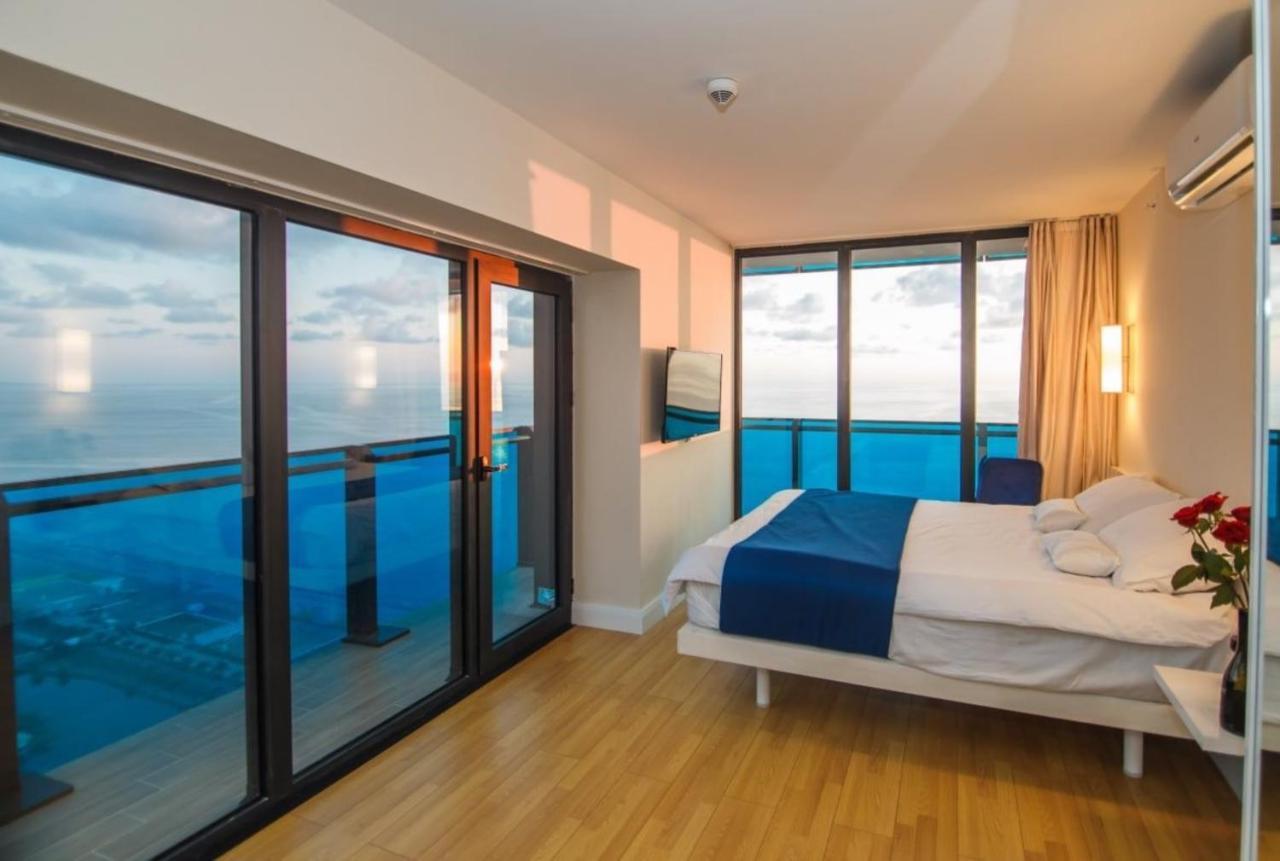 Orbi City Sea Side & Sea View Apartments Батуми Экстерьер фото