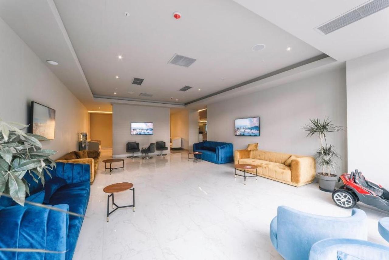 Orbi City Sea Side & Sea View Apartments Батуми Экстерьер фото
