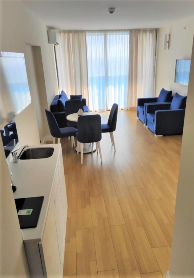 Orbi City Sea Side & Sea View Apartments Батуми Экстерьер фото